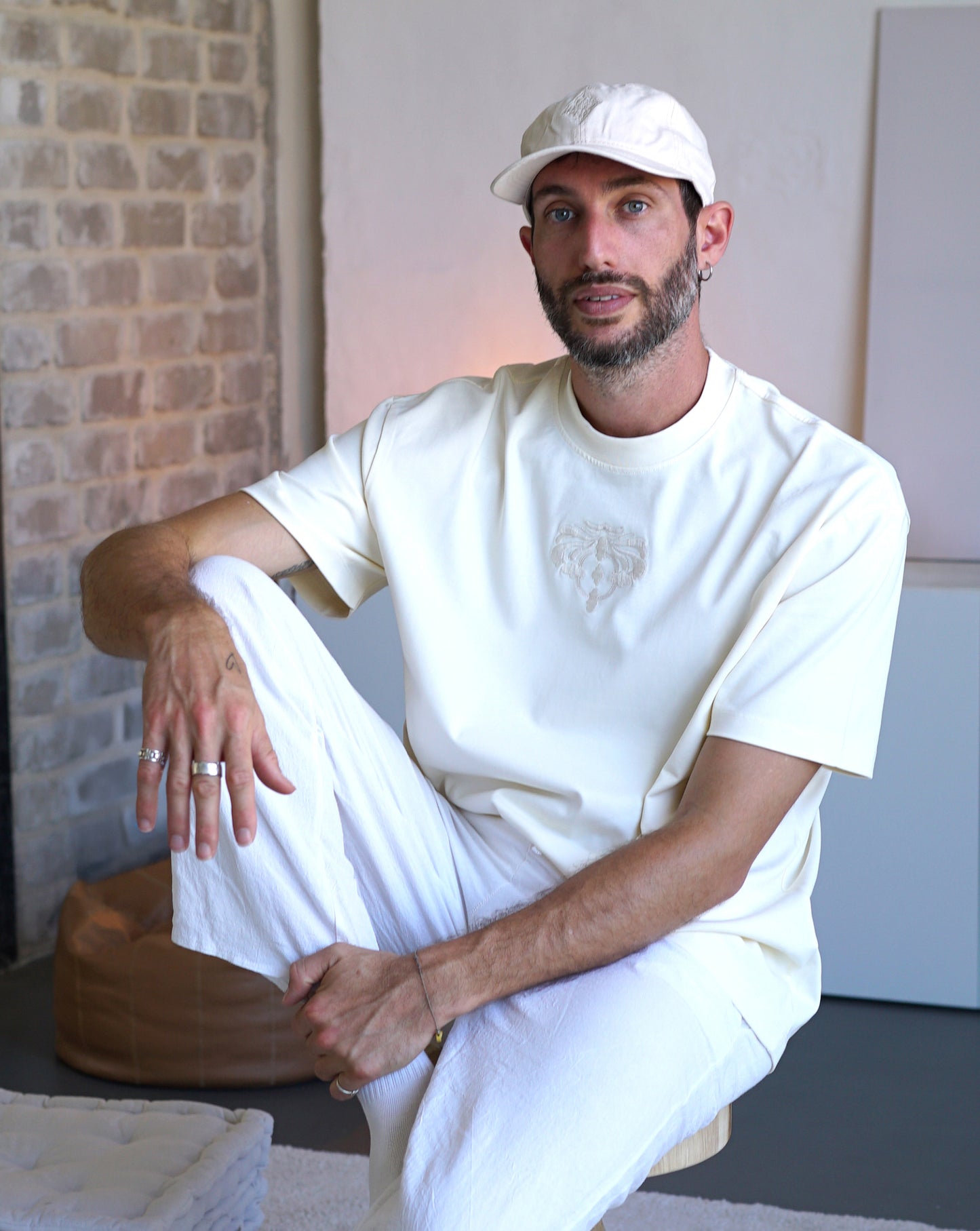 חולצת ריי אופ־וויט